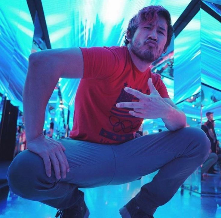 MarkTibbez's tweet photo. I love stan accounts cause we will post our day to day regular ass tweets and then attach a picture of markipler like wtf https://t.co/UQUTR0OHwZ