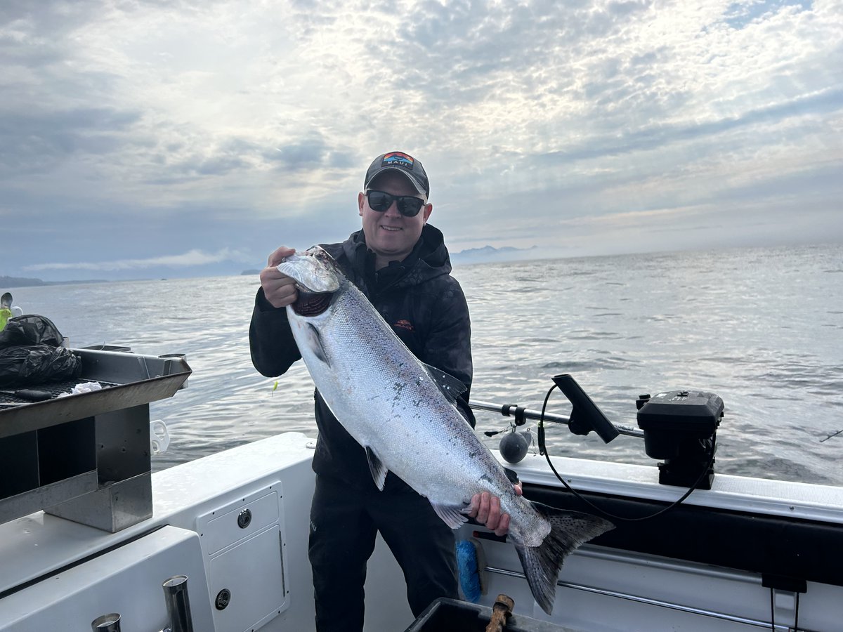 OrePacProducts's tweet photo. Despite getting rain for more than 2/3rds of the year, the clouds parted over Sitka, Alaska for the entire 3 days of the 2023 SBS Contractor Show! Roman from Fiberon joined OrePac's Sean Dexter for the show, which also gave attendees a chance to enjoy a day on the water fishing. https://t.co/2JrGERBXDg