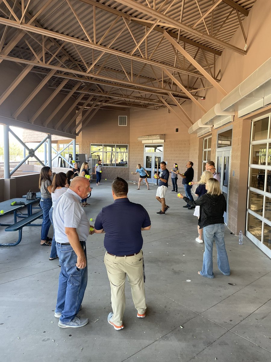 Cactus Shadows tweet media