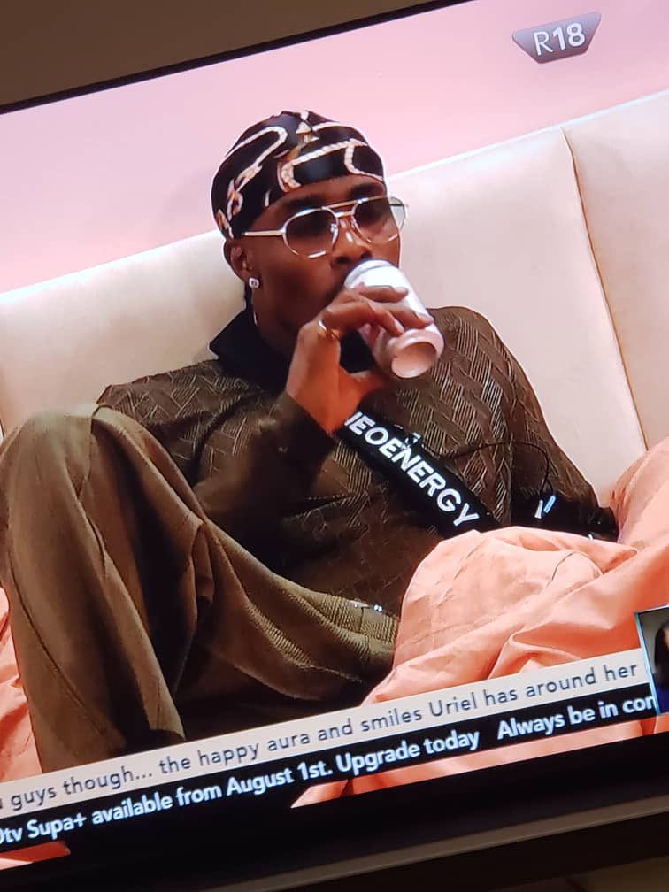KingBrowndy's tweet photo. This life I can’t come and kill myself abeg make I enjoy #NeoEnergy #neo #NEO neo and uriel go dey https://t.co/zqZFjFWKj2