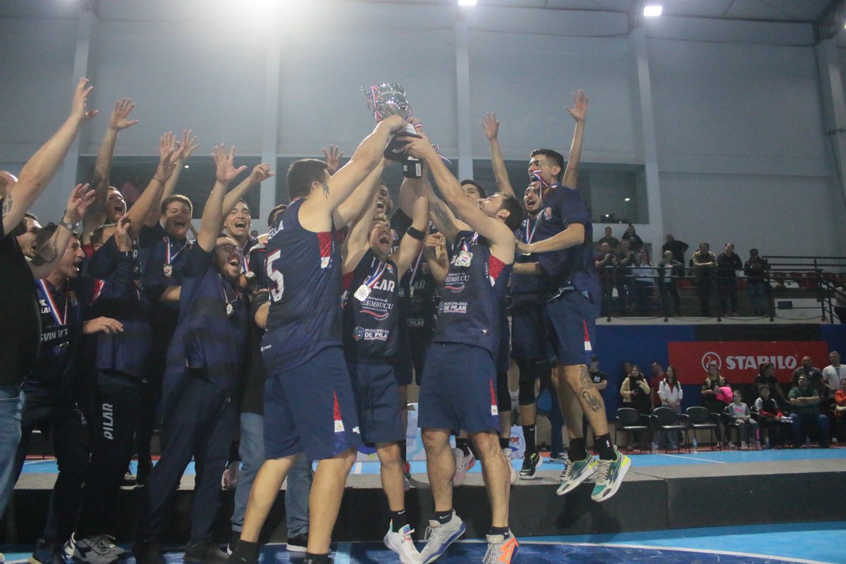 cpb_py's tweet image. 📸 El equipo de la Asociación Pilarense de Básquetbol

Campeón del Campeonato Nacional de Federaciones 🏆🇵🇾

✅ Primera Masculino
📍Asunción 2023

#CPB #CNF2023