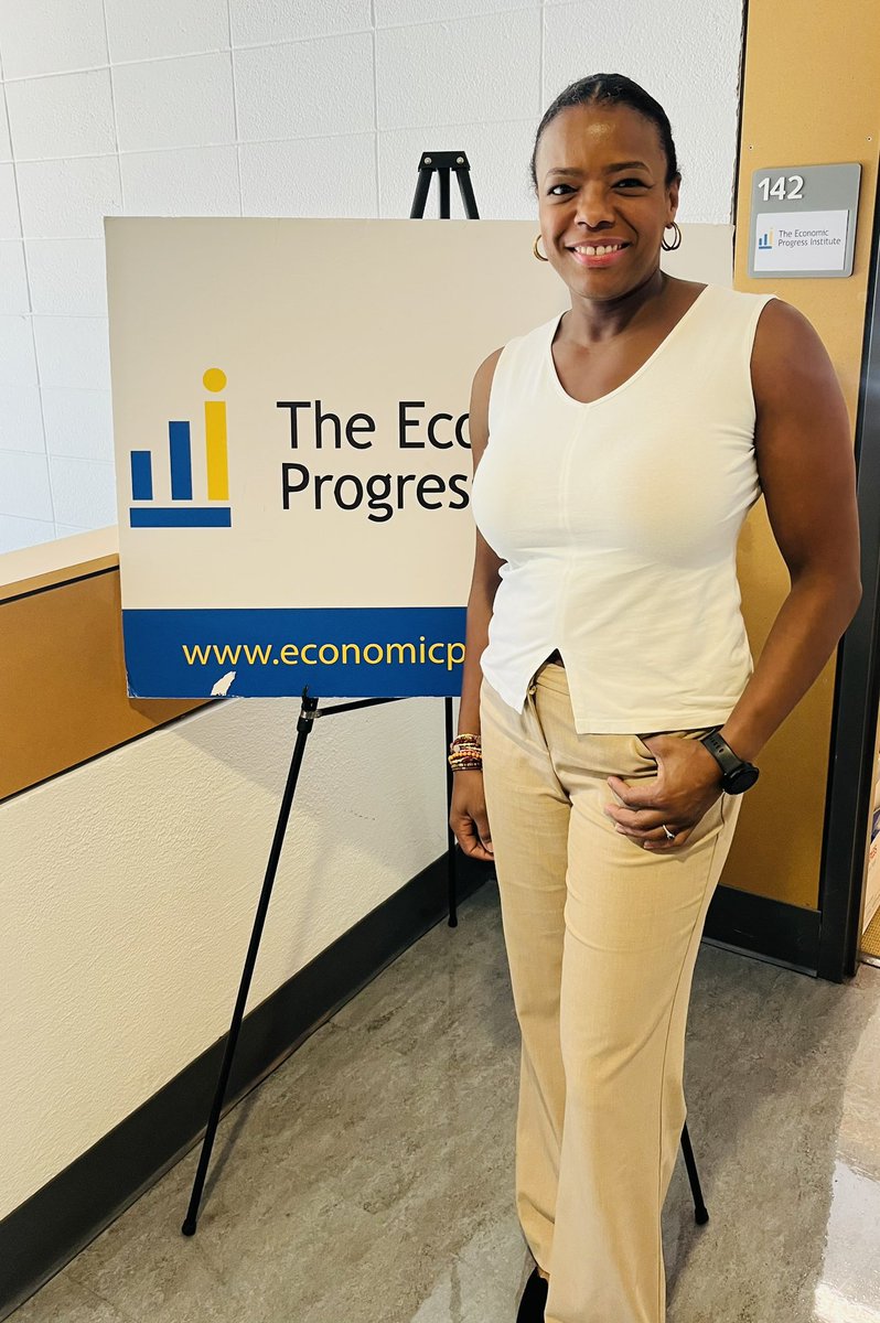 EconProgressRI's tweet photo. Please join us in welcoming Sonia Grace as EPI’s new Director of Operations. Sonia will oversee the day-to-day internal operations of EPI. Happy 1st day ! https://t.co/VVuDdxJOS0