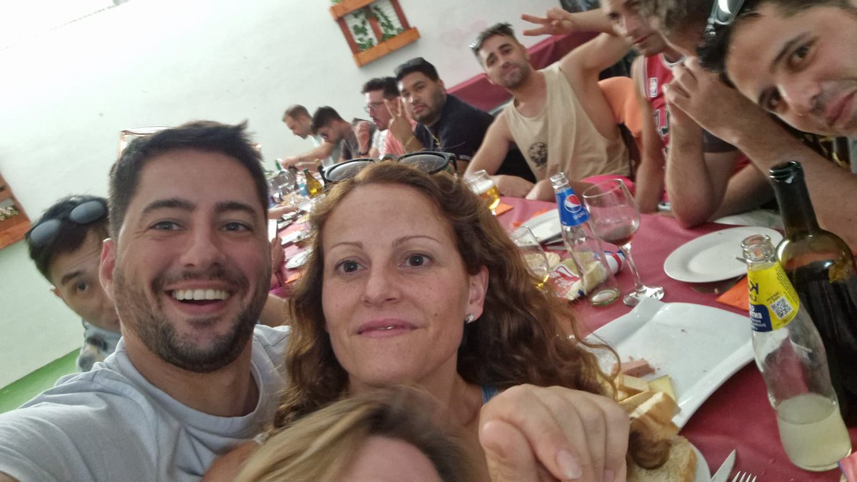 to_navas's tweet photo. No digas lo que haces y demuéstralo!
De esto saben bastante aquí los máquinas!! (Faltan compis).
Se cree que vivir de Internet, es sinónimo de no trabajar. Ay angélicos!!
Otro Seoplus finalizado con éxito.
Seguimos!
@TeamPlatino
#seoplus23 https://t.co/y9hwBj8QMn