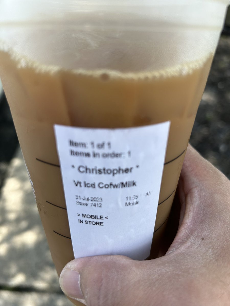 bboytkc's tweet photo. @Starbucks can you guys please fix this. I order a ice coffee with milk &amp; classic syrup and when I get my order the order sticker doesn’t have the syrup on it… it’s happened at multiple locations…. https://t.co/o9Sk1HAKx0