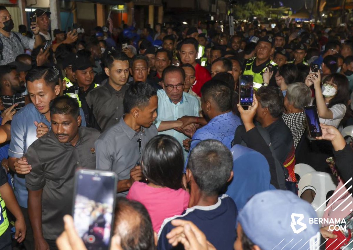 bernamadotcom's tweet photo. PH-BN dukung politik matang, jamin kestabilan negara demi rakyat - @anwaribrahim

#BernamaNews 
#PR6N #PRN2023 #PRNBernama #PRNegeriSembilan 

https://t.co/k1k3EhsYu1 https://t.co/N3aE2GjvsT