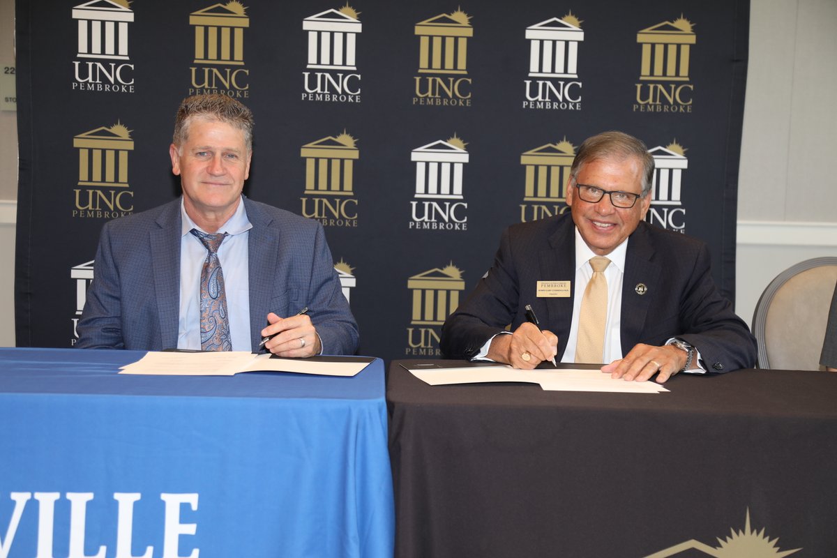 The Academy is excited to launch a new joint enrollment program with the University of North Carolina at Pembroke offering college courses to FA students on our campus. This is the only program of its kind in our area.#EducationElevated uncp.edu/news/uncp-laun… See less