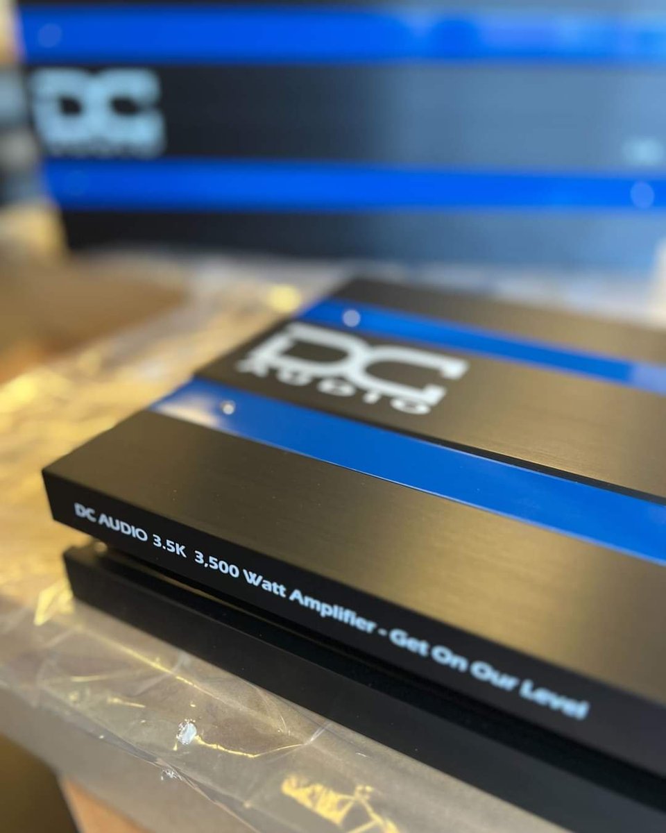 LowHrtzCarAudio's tweet photo. Im not sure about you, but these blue DC amps look so damn gorgeous! Need some DC Audio? We have you covered! 

💎https://t.co/B0Kr5rBsfZ
💯Quality Car Audio Products
📦Fast and Free Shipping

#lowhertzcaraudio #lhca #stayloud #dcaudio https://t.co/vwT4xZx1qu
