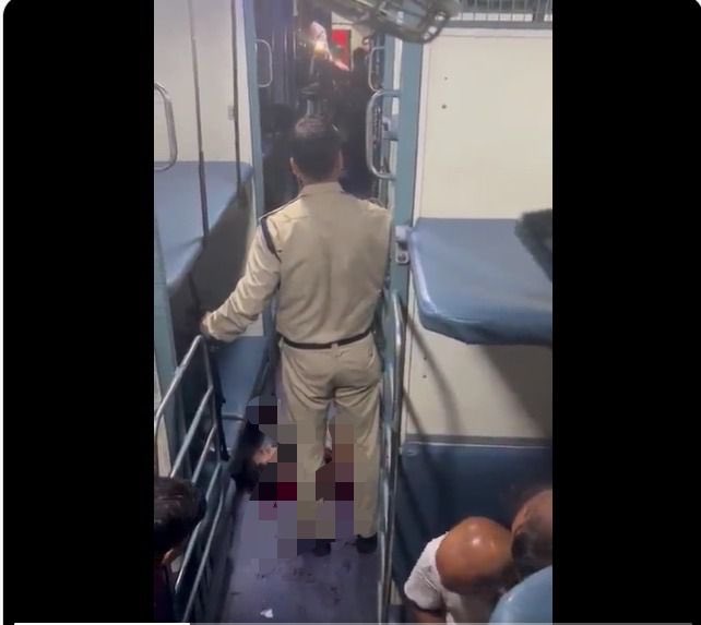 KanojiaPJ's tweet photo. Indian Railway Police constable Chetan Singh ardent follower of PM Narendra Modi and UP CM Adityanath massacred 3 Muslims and 1 Tribal in Train and shouted “If you want to stay in India, you have to Chant Yogi Modi”. This is a serious grave issue in India, where 3 Muslims massacred by Hindutva fanatic police officer because of their identity. World need to speak against this Terrorist attack on 3 poor innocent Muslims and 1 Tribal. @UN @IAMCouncil  @TribalArmy