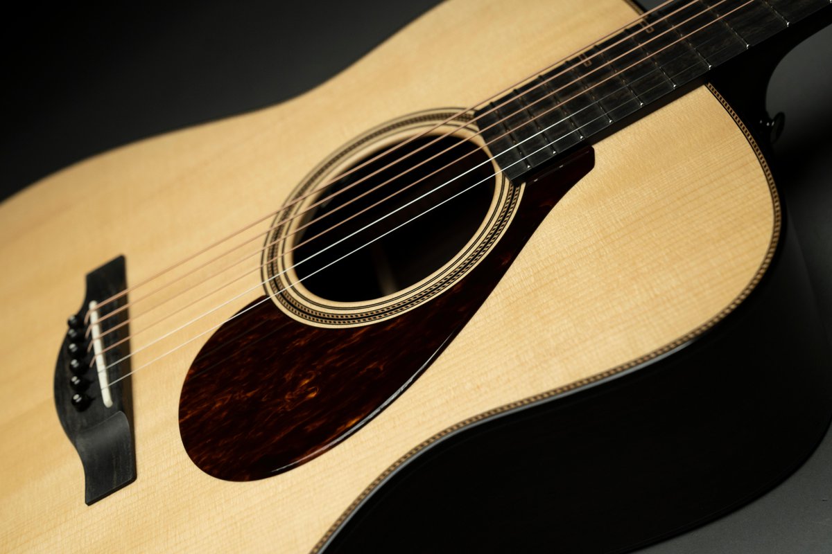 .<a href="/JTiceYall/">Jordan Tice</a>’s deft fingerstyle work has made him a steadily rising star in the bluegrass &amp; Americana worlds since his 2005 debut. Facilitating Tice’s polyphonic wizardry is his custom Yamaha FG. Learn about it in this #YamahaGuitarDevelopment blog post: yamahaguitardevelopment.com/2023/07/31/ygd…