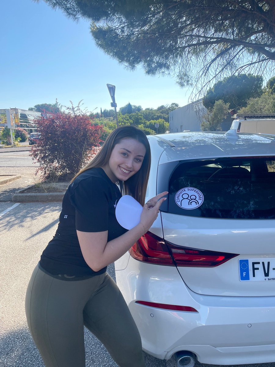 Hélèna Claris tweet media