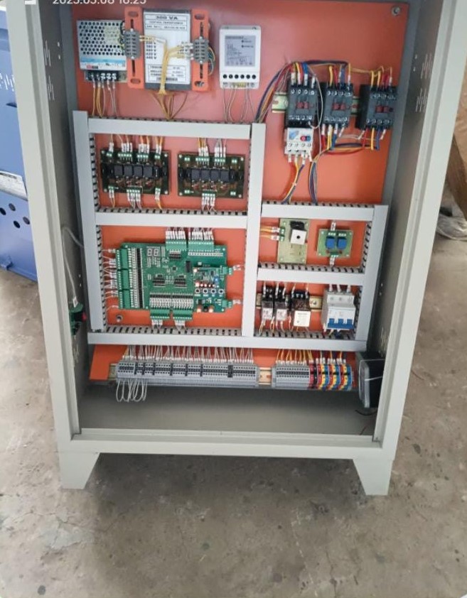 elite_elevator's tweet photo. π Elevate your elevators with our advanced hydraulic controllers! π Experience smoother rides, enhanced safety, and energy efficiency for your vertical transportation. Upgrade now for superior performance and reliable elevator operations! #ElevatorControllers #HydraulicSystems https://t.co/SVhHOWygZA