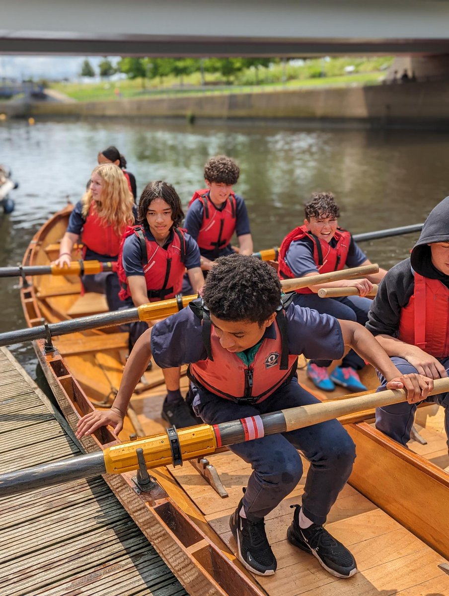 LYRowing's tweet photo. 💬 State of Life analysed the results to quantify the impact of #ActiveRow on young people’s wellbeing. 
Further analyses investigated how other variables impacted wellbeing outcomes, including frequency &amp; duration of participation, type of activity &amp; participant demographics🧾🚣‍♀️ https://t.co/UOCeq4ZahQ