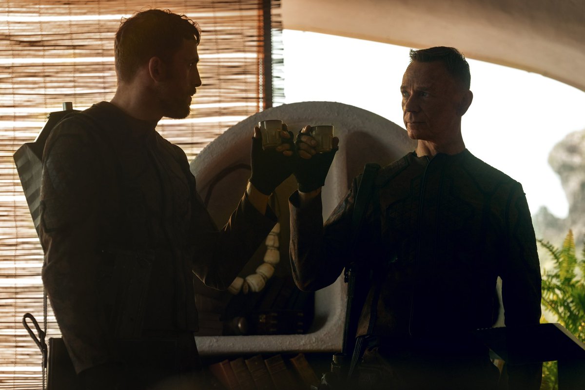 bestbendaniels's tweet photo. #Glabel shippers we rise!!! New stills of Foundation season 2, episode 4, titled βWhere the Stars Are Scattered Thinlyβ, will be streaming this Friday, 4 August, only on Apple TV+. #Foundation @Foundation_ #BenDaniels #DinoFetscher https://t.co/JaVS5gt28T