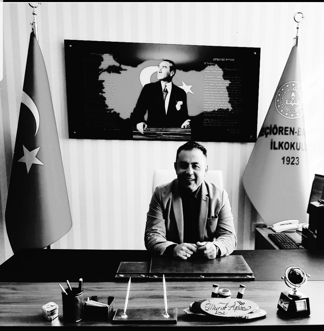 AslarMurat's tweet photo. 2013-2023 arası Okuduğum okulda görev yapmaktan büyük onur ve şeref duydum.Allaha ne kadar şükretsem azdır.Hamdolsun alnımın akıyla büyük çalışmalar yaparak görevimi tamamlıyorum.
Hakkınızı helâl edin 
Allah a emanet olun 
@meb https://t.co/qOzsRdHvjR
