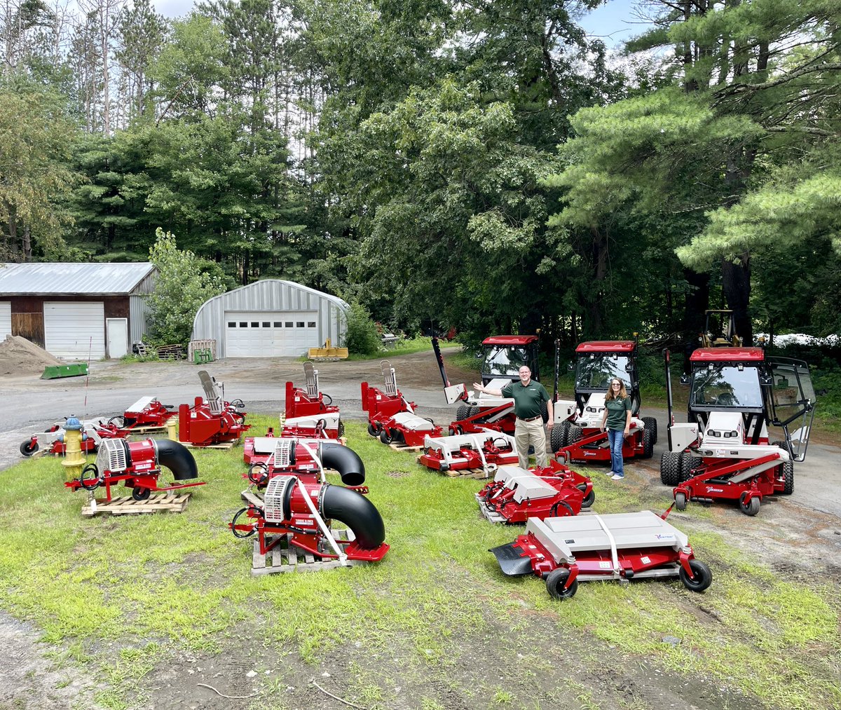 beldog41's tweet photo. Brian at the NYS Parks Dept in Saratoga is truly embracing the versatility that @ventrac has to offer. What a great set up!  Thank you. 

@GrasslandCorp https://t.co/xlXs5iHSNL