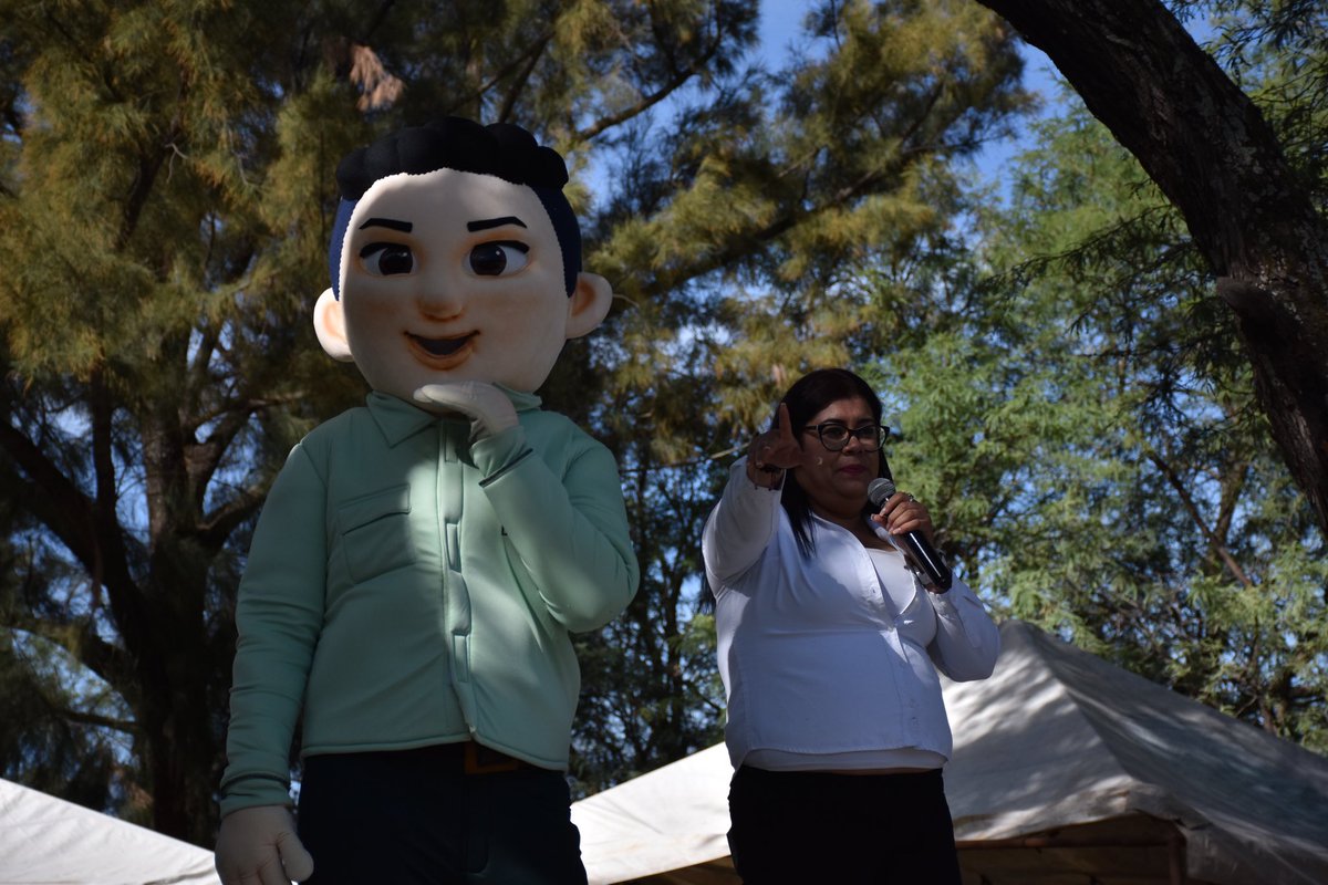 parkmetroleon's tweet photo. 🌳👦🏻👧🏻 Damos inicio a nuestros Cursos de Verano 2023, estamos muuuy emocionados. Nos esperan semanas de mucha mucha diversión. 🫶🏻

#CursosVeranoPML https://t.co/5AFvVsJt1A