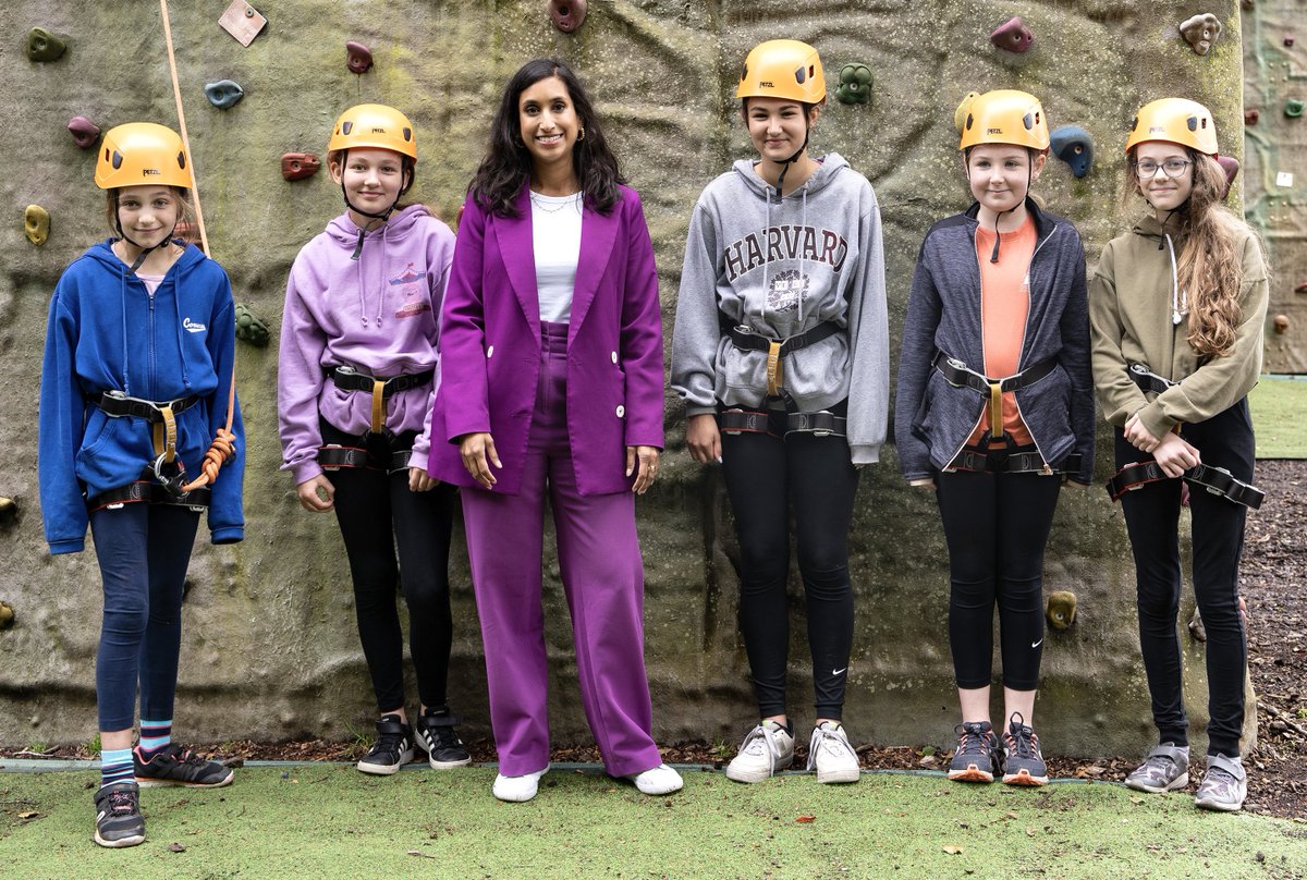 This summer, 100,000s of children from low-income families will get a healthy meal and get active through our Holiday Activities & Food (HAF) Programme. I saw HAF in action at @SOLDoutdoors - with children getting stuck into rock climbing, orienteering, high ropes and more.