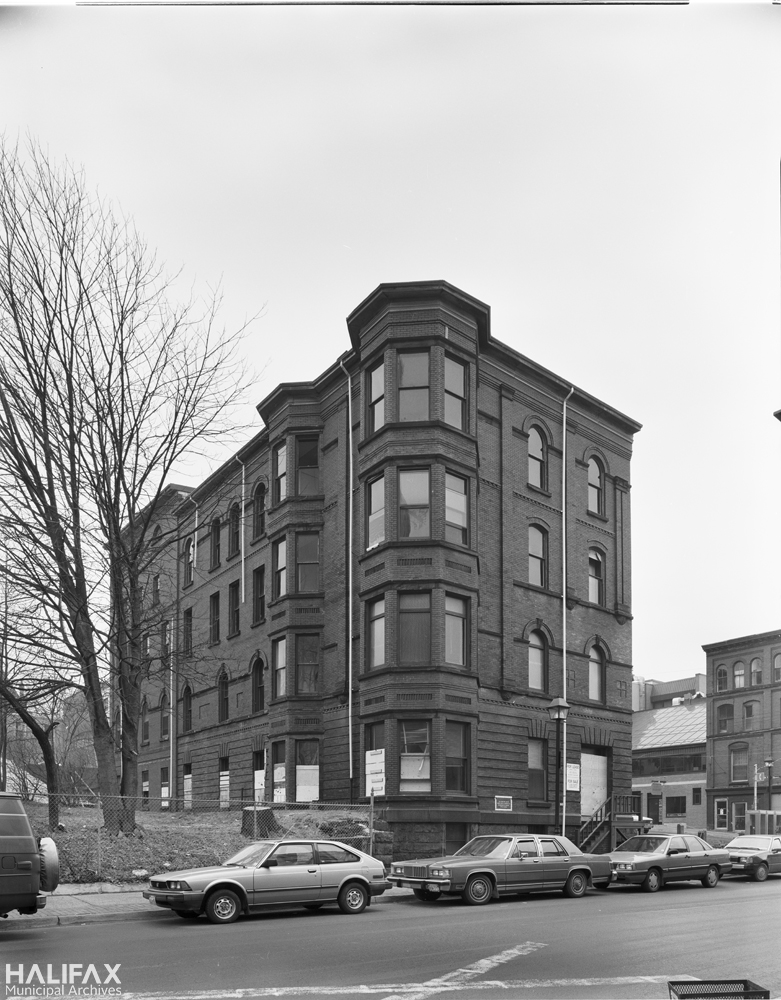 For #MysteryMonday, #hfxarchives needs your help identifying this building. The photo was taken in 1987 and according to the City Directories there was an Office of Religious Education at 1546 Barrington St. near Blowers, where we think the photo was taken. Do you recognize it?