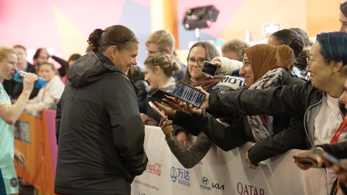 Sinclair on a message to Canadians: 'Hopefully we inspired some youngsters to pick up a soccer ball and chase their dreams. I still think it’s the best job in the world … even if it makes you sad sometimes.” - @sincy12 #CAN (📷 Adrian Di Virgilio)