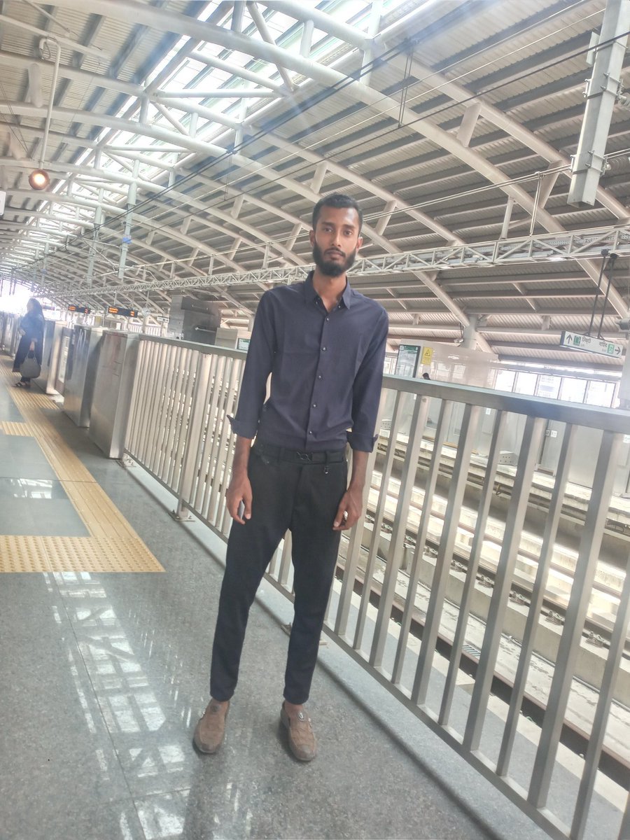 Metrorail in Bangladesh ❤️❤️
Uttara Central to Mirpur 11

#metrorail #bangladesh #train