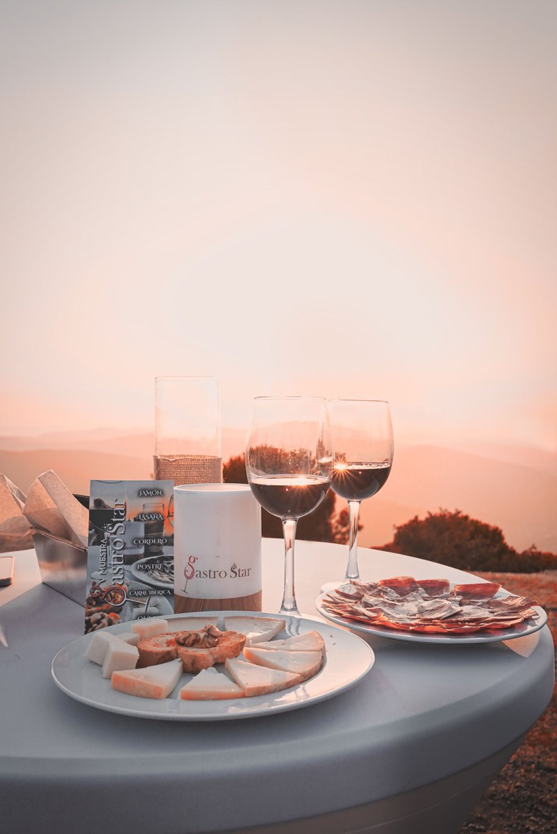ComarcaTentudia's tweet photo. I CONCURSO DE FOTOS Y VIDEOS "MUESTRA GASTROSTAR"

Os dejamos las 3 obras finalistas seleccionadas por el jurado.
Al final de la tarde anunciaremos cual de ellas ha resultado la foto ganadora.
¡SUERTE A LOS AUTORES!
#gastrostar https://t.co/lPgvaPLj9E