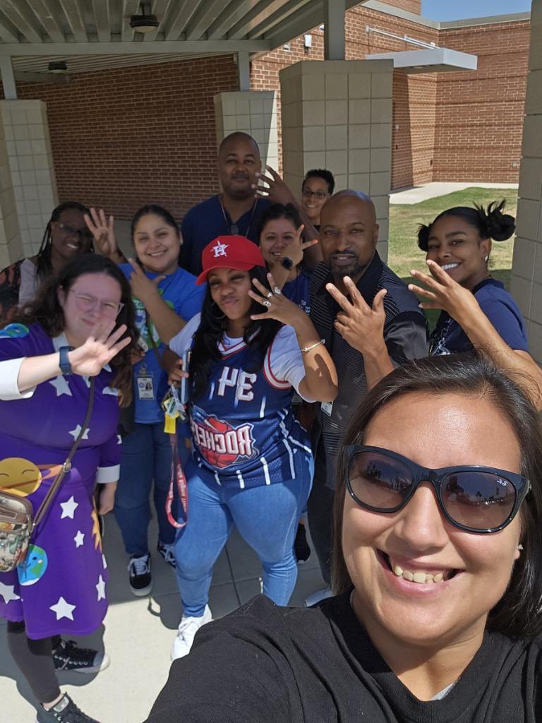 YoungMayes19's tweet photo. 4th grade is ready as a team! 

#TeamRCE2324 https://t.co/P9aGztpXOz