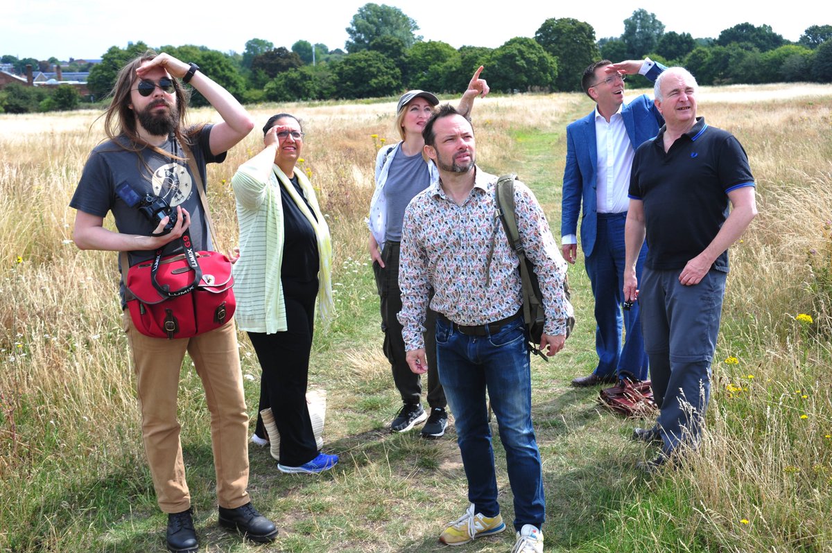 HinaBokhariLD's tweet photo. Labour run Ealing Council had forgotten about Warren Farm but now that’s it thriving with wildlife it wants to destroy it.

@EalingLD &amp; @LondonLibDems have been working hard with campaigners from the start to #SaveWarrenFarm

Great coverage from @SkyNews 
https://t.co/s8VKYzScD8 https://t.co/VohQVXZekH