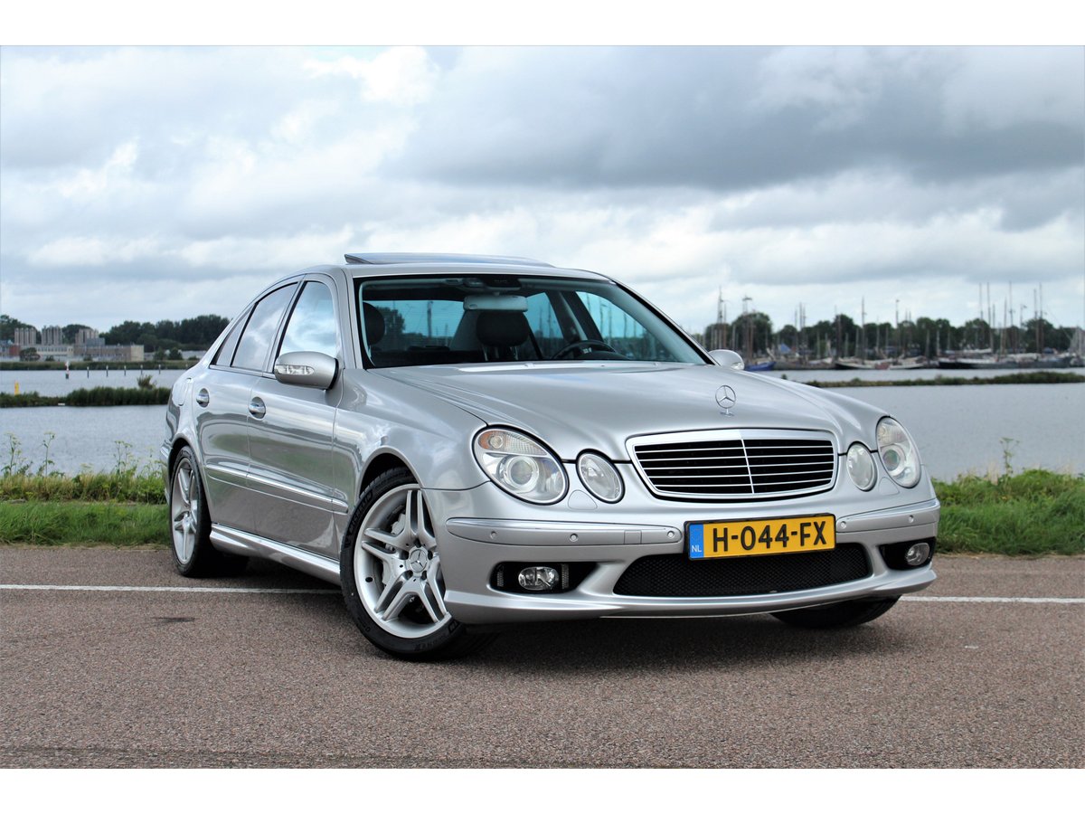 thestargallery's tweet photo. Nu online; sportieve fiscaal vriendelijke #Mercedes E55AMG met slechts 119000km! #W211 #AMG #V8 #M113K #476pk #700Nm #beast #retesnel #wolfinschaapskleren #topconditie #youngtimer #BTWauto #liefhebbergezocht https://t.co/DOdN6oqqqs https://t.co/WwsZnK9RsC