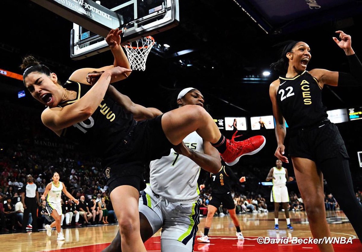 Kelsey Plum tweet media