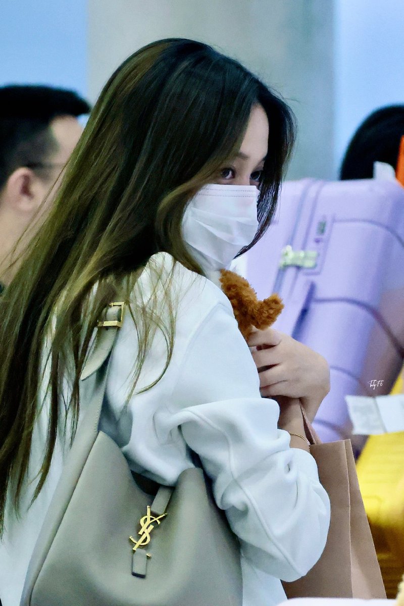 freen_brainrot's tweet photo. rest well lovey!🌷

#srchafreen https://t.co/zckIlznYOF