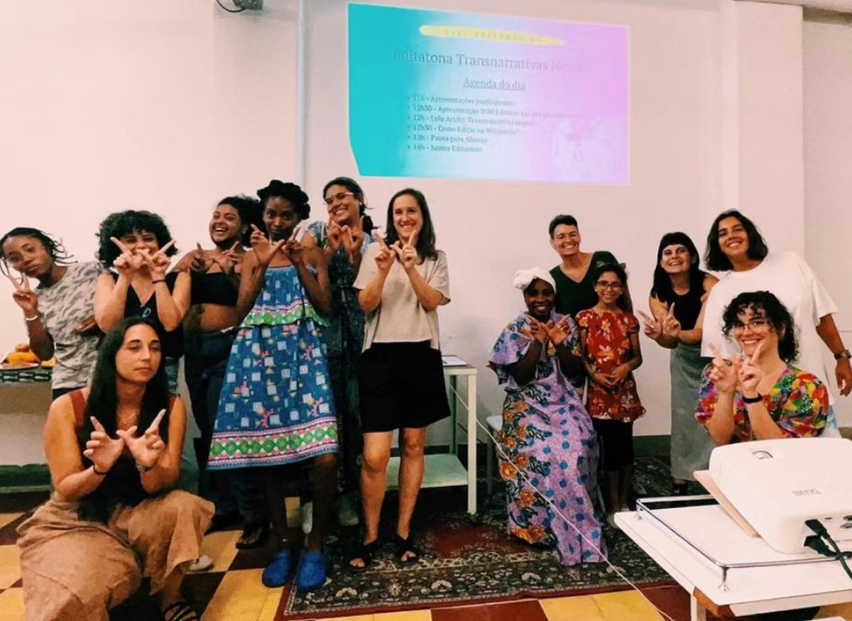 Mais uma editatona realizada com sucesso! Estamos com o coração cheio depois da Editatona Transnarrativas Negras com curadoria de #LoloArziki, e apoio de Ruth Falcão, da Batoto Yetu, e Luan Okun, da #CasaTLisboa 💛Obrigada a todes por tudo!