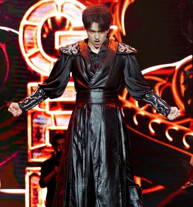 monica_valdi's tweet photo. @Lnda1904 WAITING FOR WEEKEND 🎶‼️
#NewMusicSoon
@dimash_official 🎼 está revolucionando el ambiente musical frente a nuestros ojos 👀

#DimashInspiringVoice 🌅✌🏼
#Omir_Dimash #Together_Dimash #TheStoryOfOneSky
🎶🎧🎙️✨ https://t.co/H2Icd96AaP