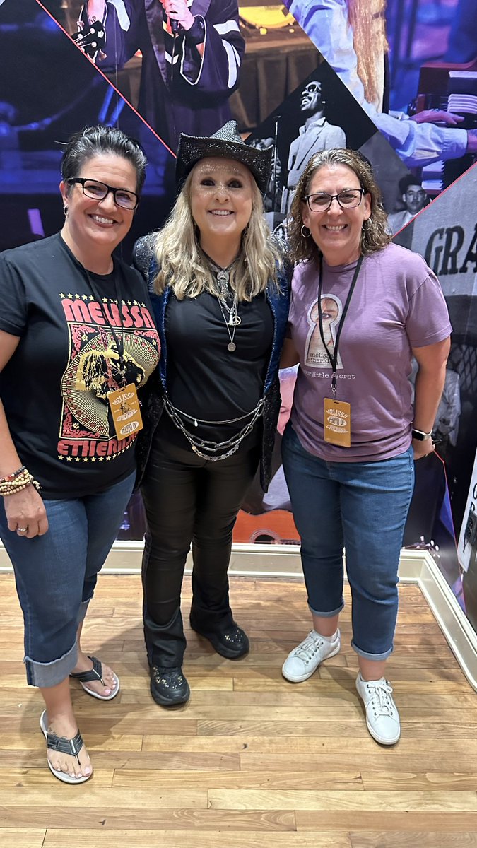 LovesMEmoore's tweet photo. @tracykate24 @metheridge @theryman We love fulfilling our “bucket list” with y’all! Ryman in Nashville ✔️ 🤩🎼🎤🫶#spreadthepeace @JersyGirlLuvsME https://t.co/kF5i7zERio