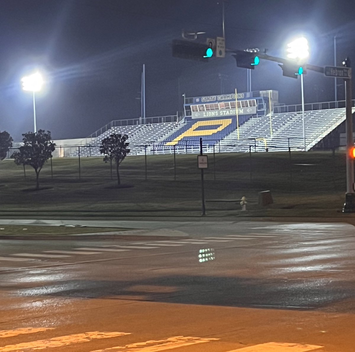JTShehan1's tweet photo. Day 1! Let’s climb that mountain!! #fallcamp2023 #txhsfb @RecruitPCA @dctf @LSCSN https://t.co/znrEjR2J9D