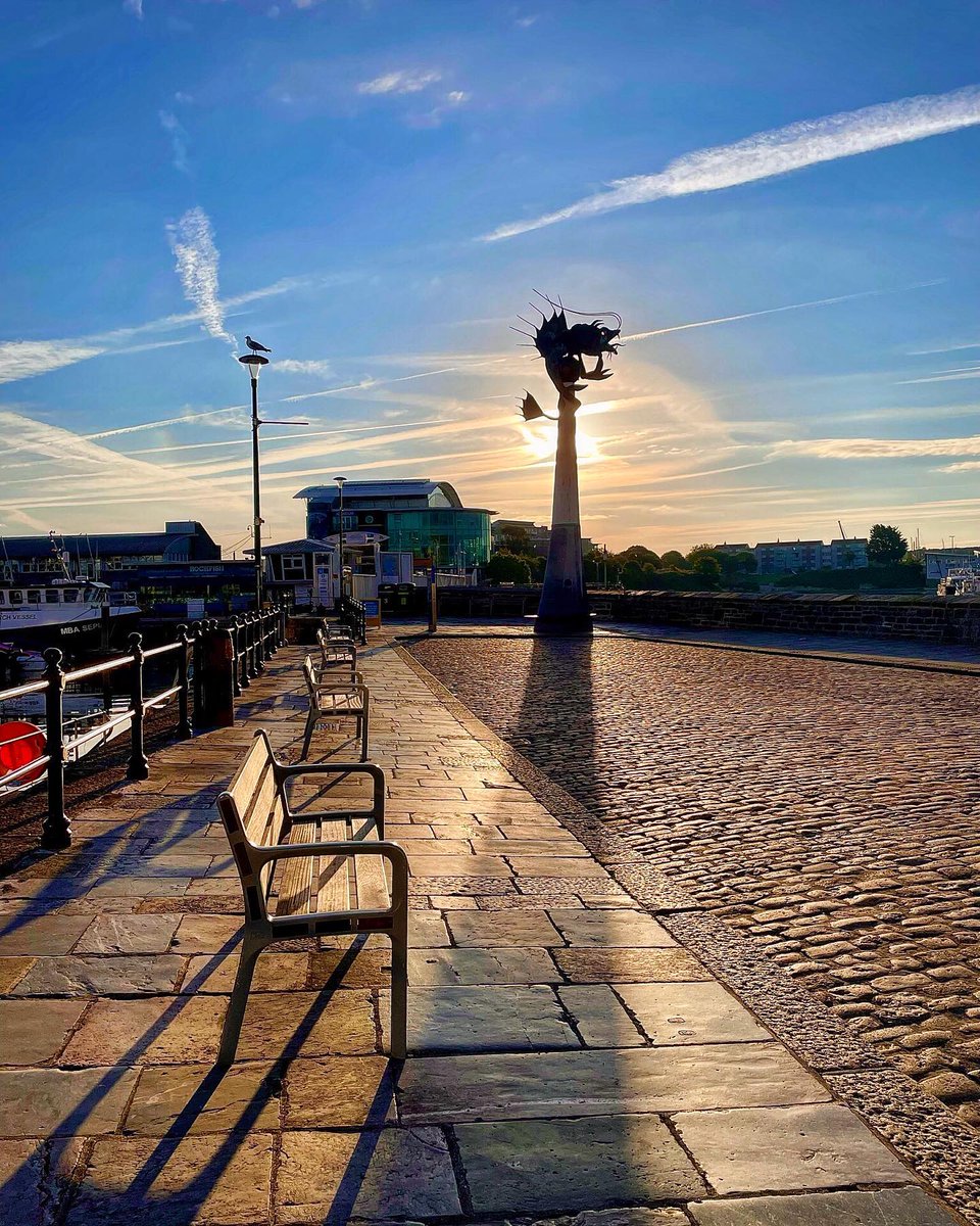 visitplymouth's tweet photo. Sunrise on the cobbles 🌅

📍 The Barbican
📸 https://t.co/A16ukhJVjh

See more like this at: https://t.co/12mtY3CtmX https://t.co/qHg8tFj8z7