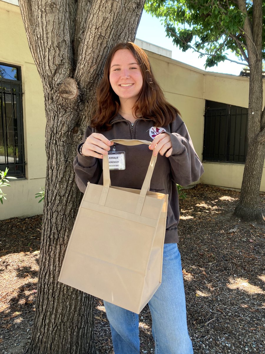 MercyBrownBag's tweet photo. A big welcome to Amalie!

Amalie is spending time with Mercy Brown Bag as a summer intern and has already made a big impact! She recently mapped out the extent of our services in Alameda County... https://t.co/7WrEkB2jDk