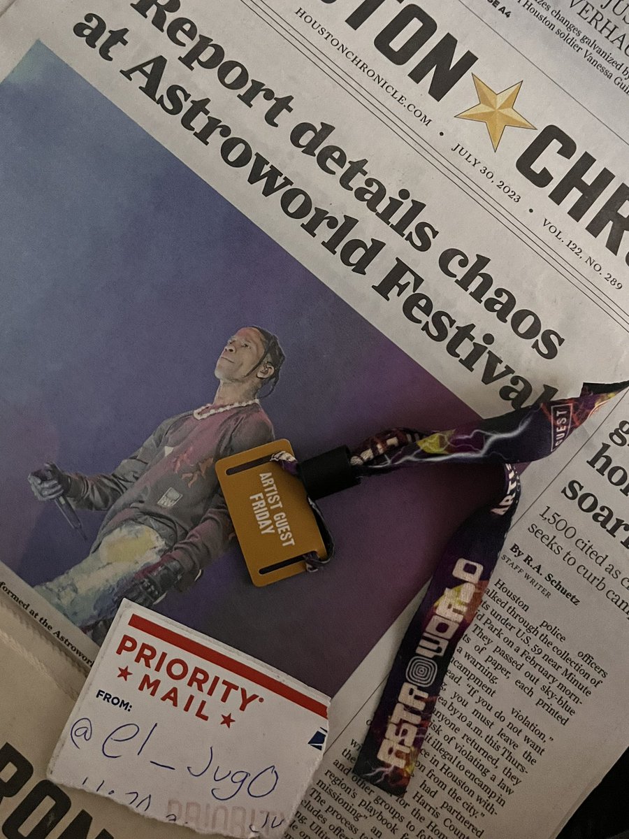 deathjuice_'s tweet image. This gon be worth a lot 
Rip all the lives too #astroworldfest
#backstage 

Met so many mfs, and Dave chapelle was funny as hell back there lolllzz