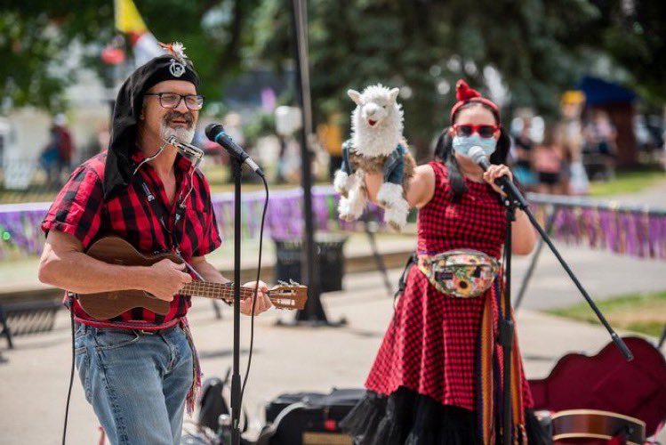 Allô! Our next show is the Princess Promenade Aug. 5th 10:30-11:30 at Sydenham &amp; Princess <a href="/downtownktown/">Downtown Kingston</a>  <a href="/VisitKingstonCA/">Visit Kingston</a>