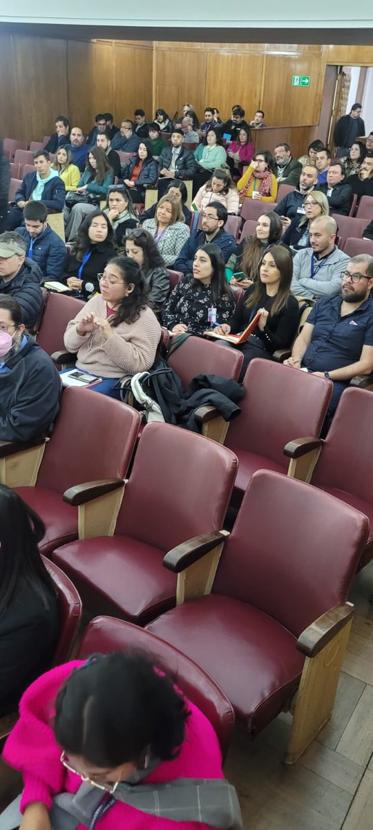 MTTSectra's tweet photo. Con la presencia del ministro MTT @JuanCaMunozA se inició la 3era capacitación sobre criterios de planificación y diseño de ciclovías, organizada por la Unidad de Movilidad Activa de #Sectra. Participan funcionarios de Gobierno, Gore y municipios de comunas de la Macrozona Centro https://t.co/gFxQncDf38