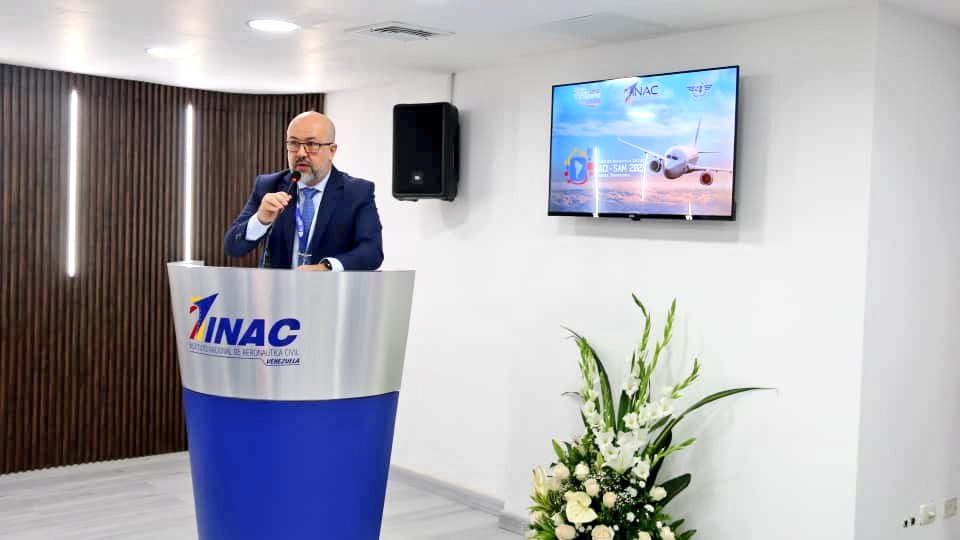 inac_ve's tweet photo. Por su parte la AA 🇻🇪✈️ @JuanTeixeiraD explicó que nuestro país se ha caracterizado por registrar elevados niveles de cumplimiento de seguridad operacional. "Tenemos a un equipo profesional preparado para seguir obteniendo los mejores resultados en esta evaluación", resaltó
@icao https://t.co/D6YgxNLWQ1