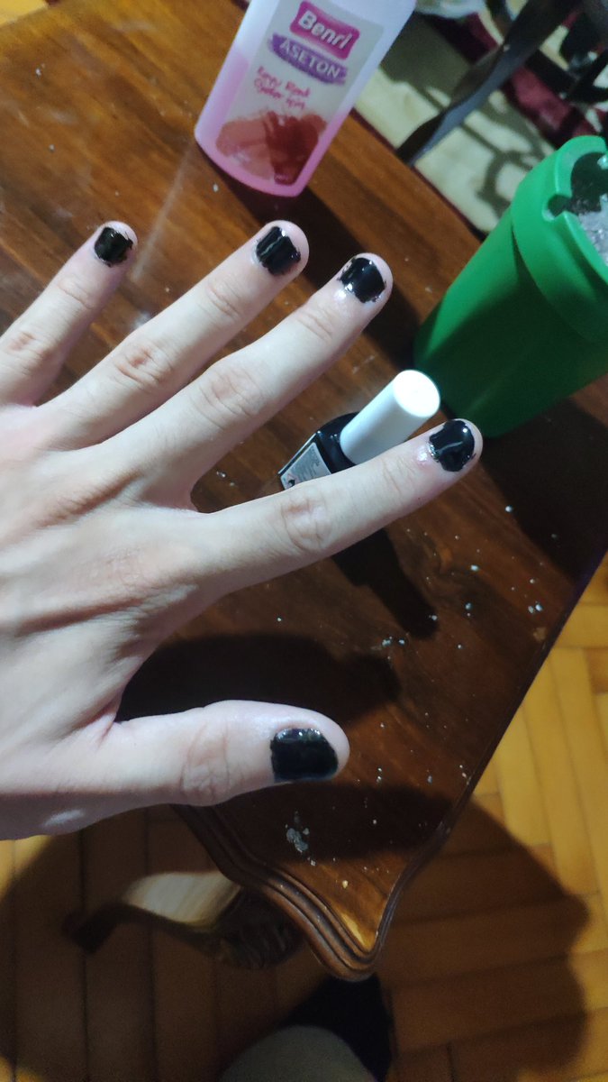 Bu kodumun şeyini kızlar nasıl oyun oynarken sürebiliyo lan