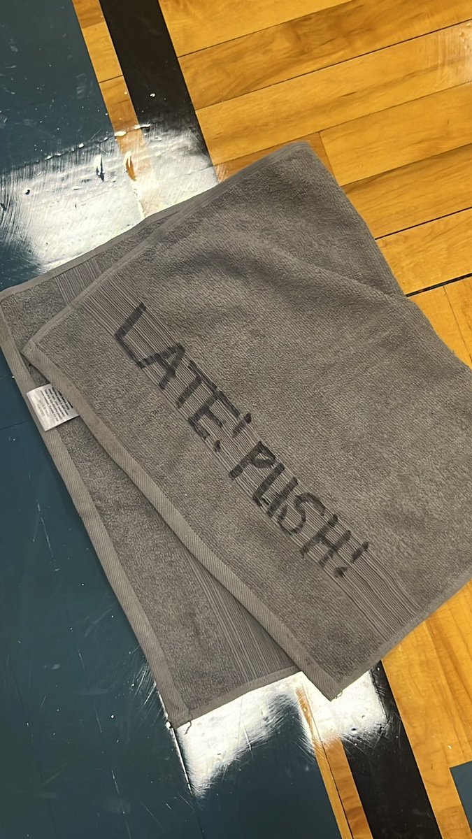 reeeeeupppppp's tweet image. Don’t be late😅 #2adays