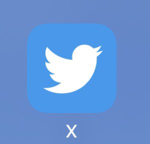 savyspaghetti's tweet photo. 😒 just make your move already https://t.co/0jdX7O8tuA