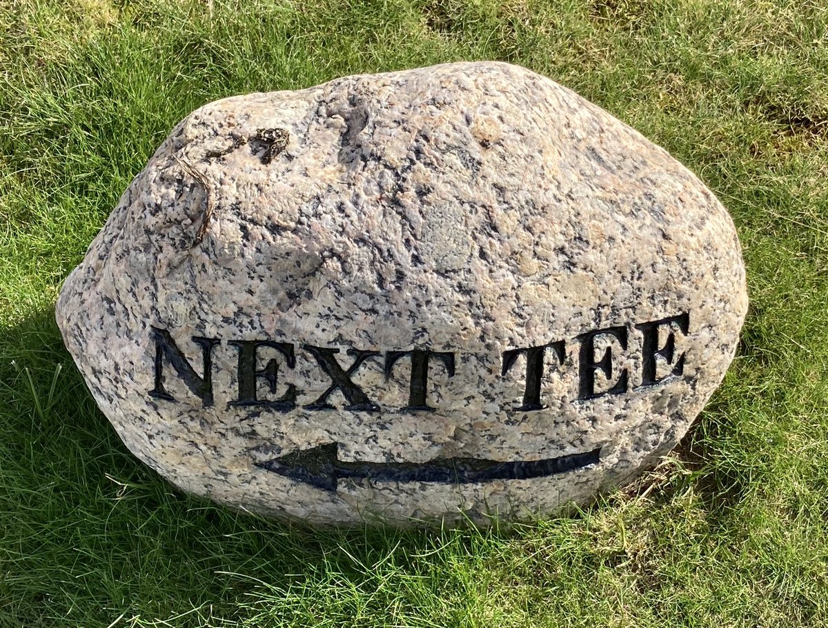 LORNAEDWARDS's tweet photo. It’s a sign #golf #scottishgolf #golfgirl #scotland #carnegieclub https://t.co/Dw1KnyXvUW