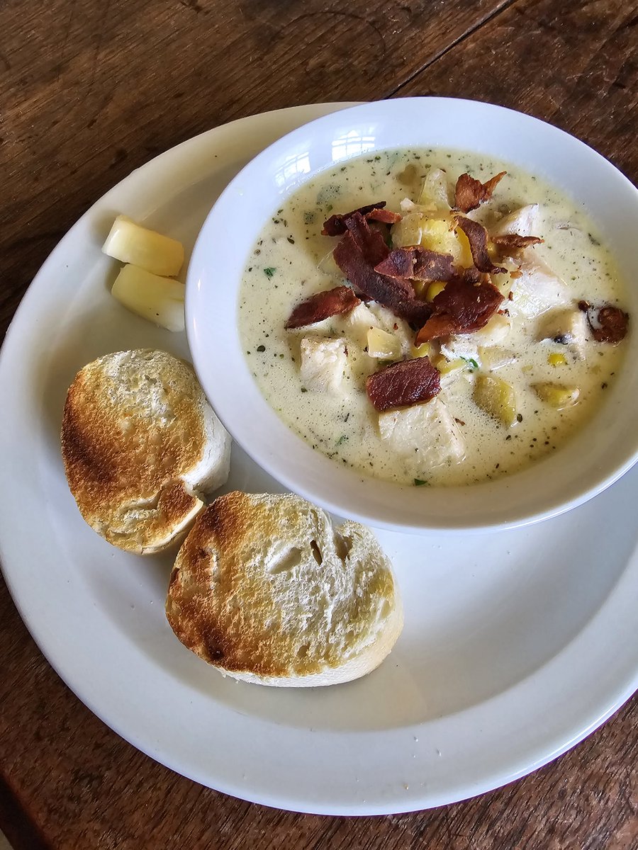 Titmousie2's tweet photo. #Fishchowder
#Haddockchowder
#Chowdah

😊 https://t.co/Vr0M9Zc0x1
