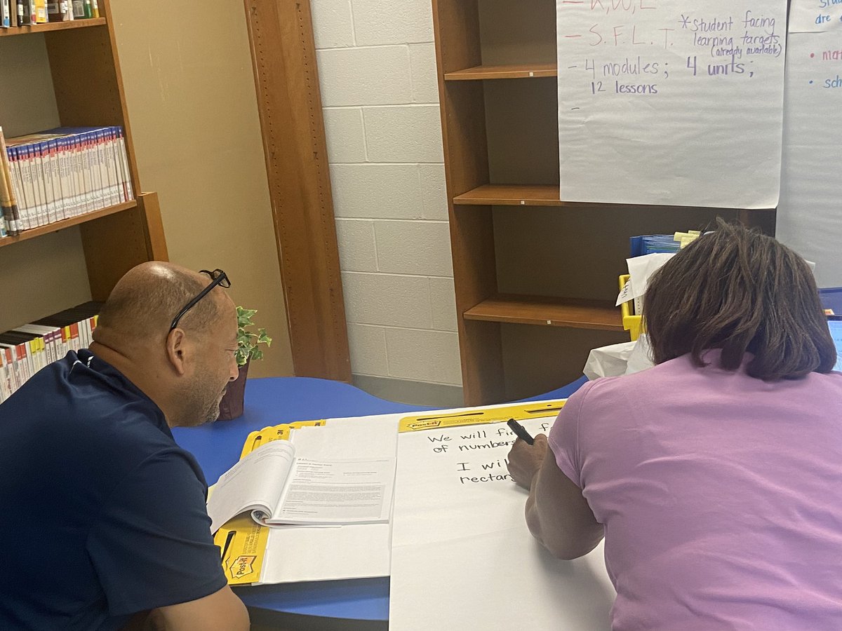 ErinBasham1's tweet photo. Waller/Riverview staff digging into EL & IM learning targets. Collaboration π Planning Ahead π Reflective Questions π @wallerwilliams1 @brooks0706 @AsstPrinMahin06 @ImagineLearning Setting this year off on the right foot! https://t.co/9ZB1QRpSQP