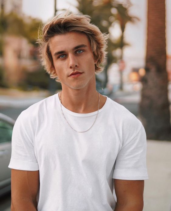 ㅤㅤㅤ⌗ 𝗅 𝐒𝐓𝐀𝐑𝐓𝐄𝐑 𝐂𝐀𝐋𝐋.

Estoy empezando y necesito amigos para ir diseñando la historia de Gale.

     ،،  ↱↲   › para difundir.
    ،،    ♡    › voy a tu md.