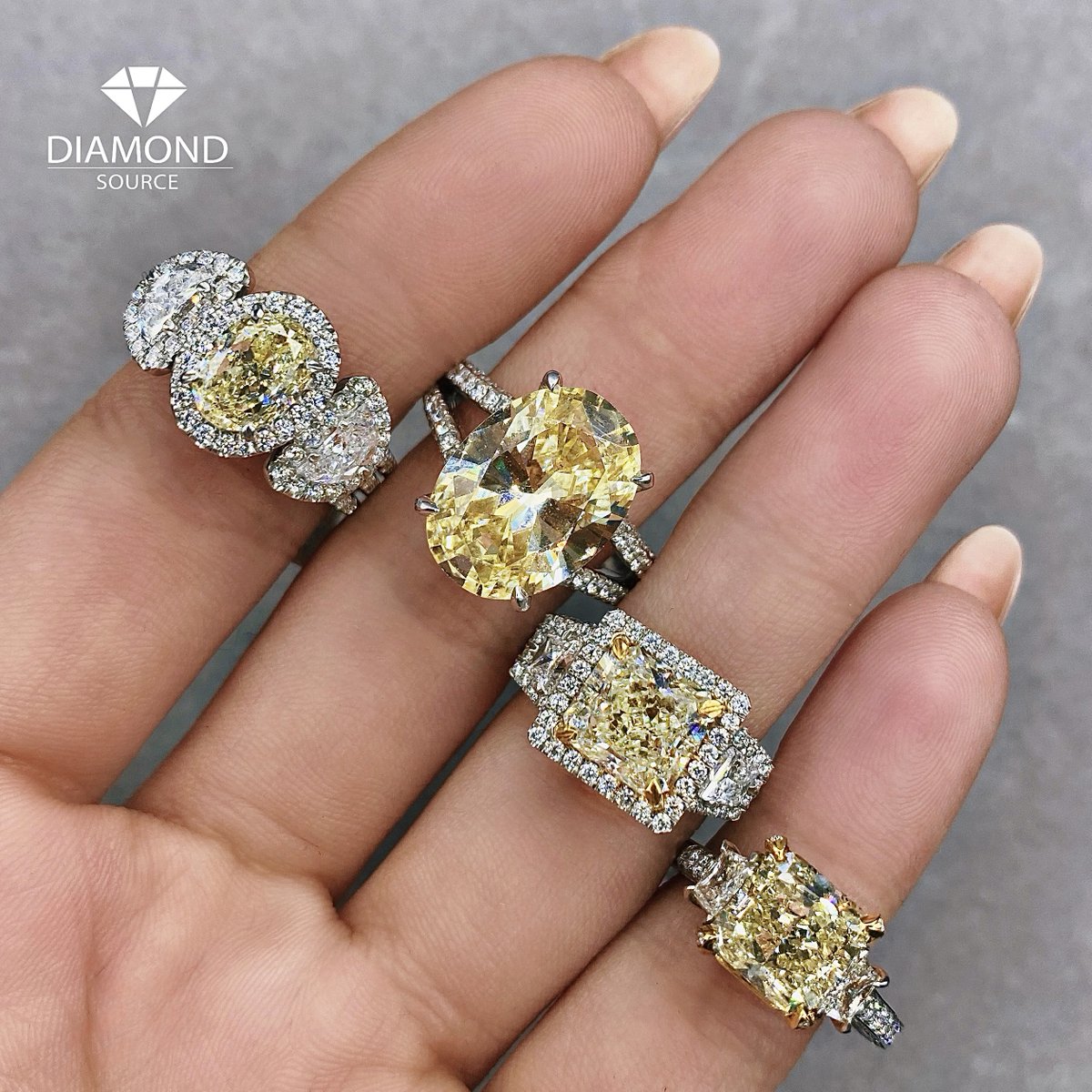 dsource29's tweet photo. Yellow Diamonds Anyone?🤪
.
.
.
.
.
#engagementring #engagementrings #yellowdiamond #yellowdiamonds #yellowdiamondring #yellowdiamondrings #yellowdiamondjewelry #fancylightyellow https://t.co/MAXJGcA2Yc