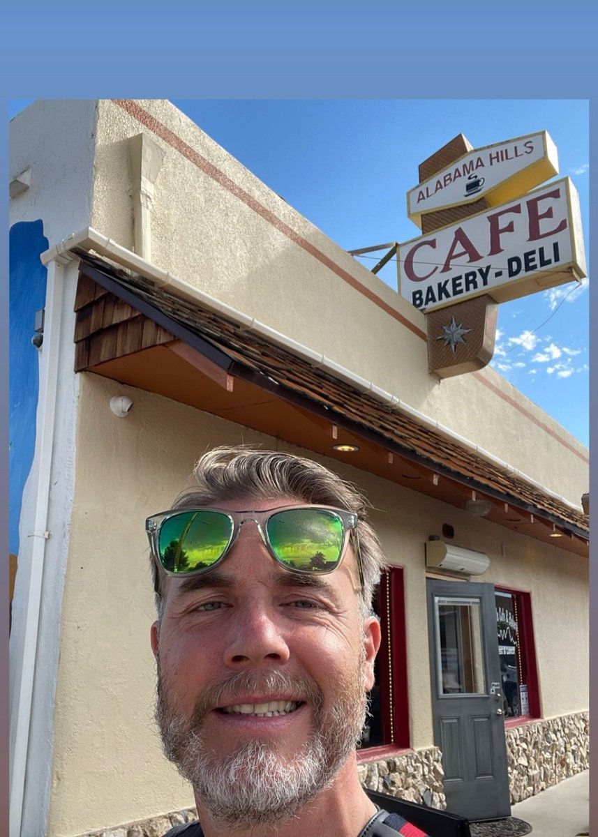 Garyismyhero's tweet photo. @GaryBarlow on #Instagram(-story) 😊 #picturedump #selfies #midsummer #☕ https://t.co/XmPbA4jh5A