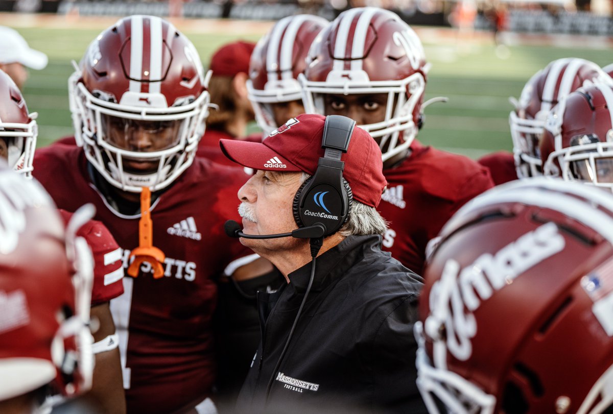 UMassFootball's tweet image. A very happy birthday to our leader @FBCoachDBrown!

#YeahBuddy